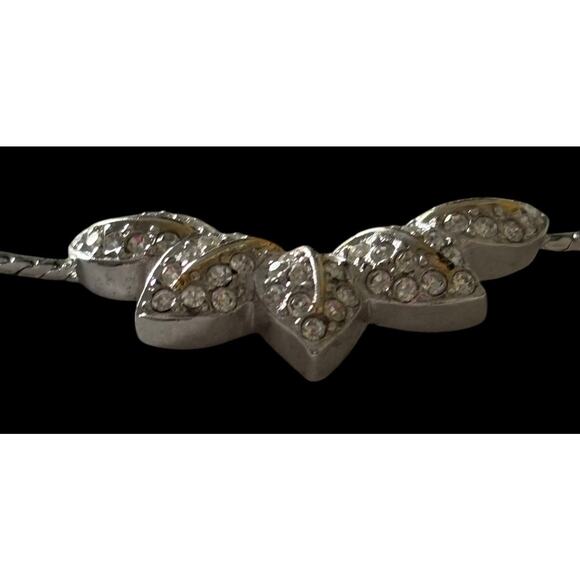 CHRISTIAN DIOR (Signed) BEAUTIFUL Silver-Tone PAVÉ LEAF CLUSTER NECKLACE - Picture 11 of 13